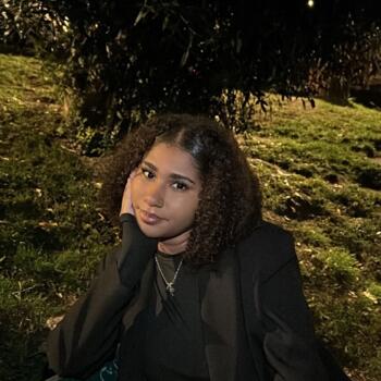 Babysitter in Paris: Chelsy