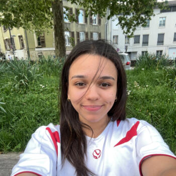 Babysitter in Nîmes: Rayhana