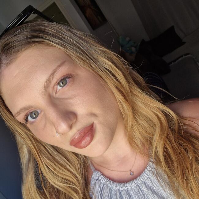 Δουλειά για babysitter στην περιοχή Ραφήνα: Georgia