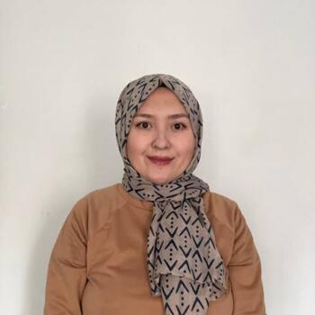 Babysitter in Algiers: Mounia