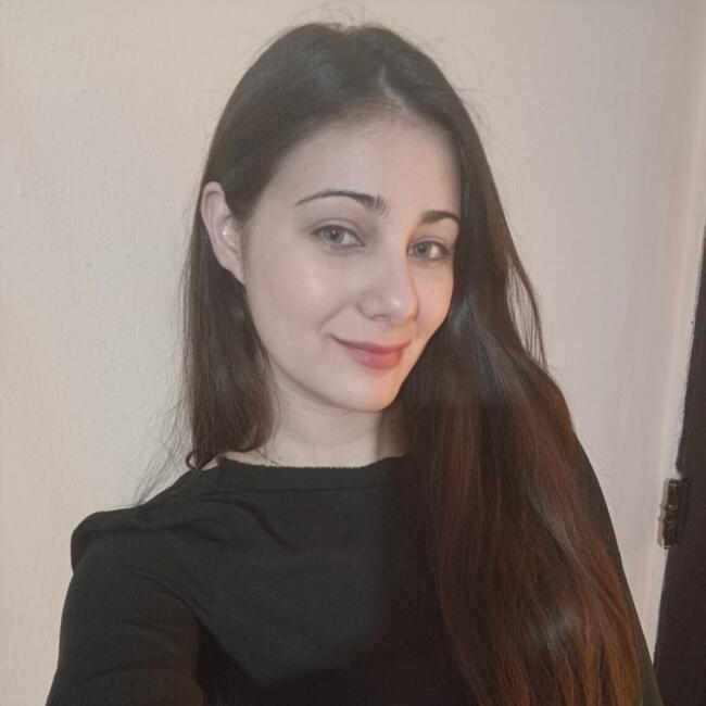 Niñera en Almirante Brown: Camila