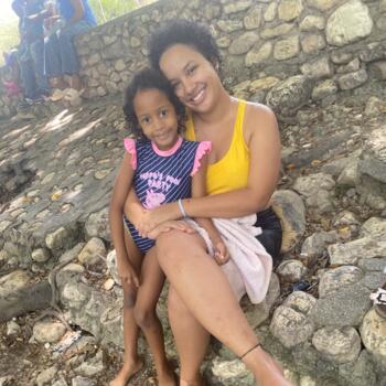 Babysitter in Santo Domingo Este: Christy