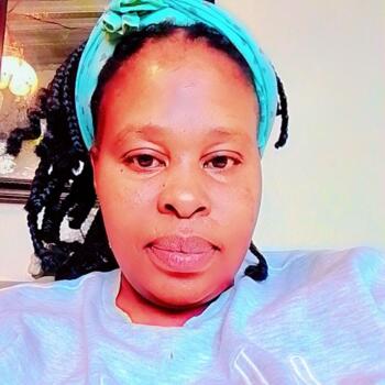 Babysitter in Centurion: Mpho