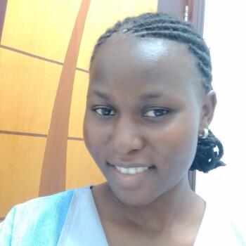 مربية أطفال في إمارة الشارقة: Kirabo