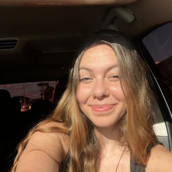 Babá em Itajaí: Clara