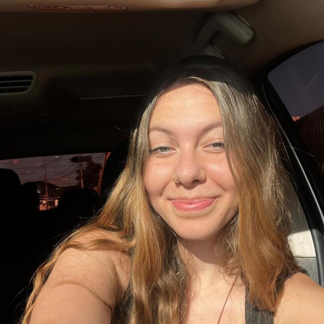 Babysitter in Itajaí: Clara