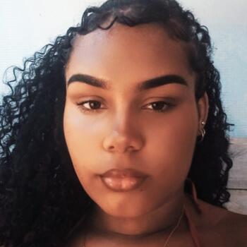 Babysitter in Salvador: Thaylla