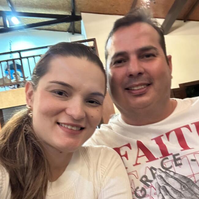 Emprego de babá em Fortaleza: Nayara