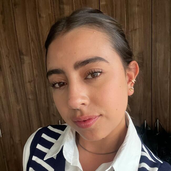 Babysitter in Borough of Queens: Camila Guillermo