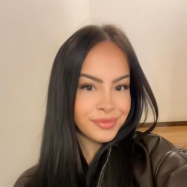 Babysitter in Fleurieu-sur-Saône: Agnesa