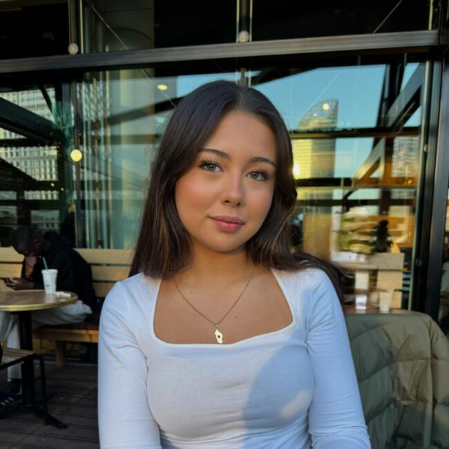 Babysitter in Marseille: Louise