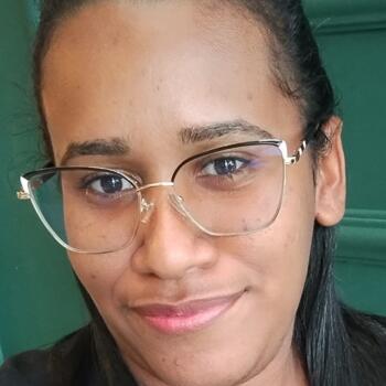 Babysitter in Curitiba: Yetzabell