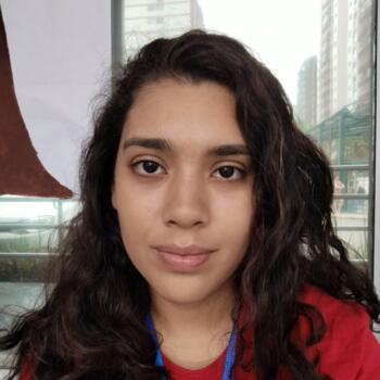 Babysitter in Brasília: Flávia