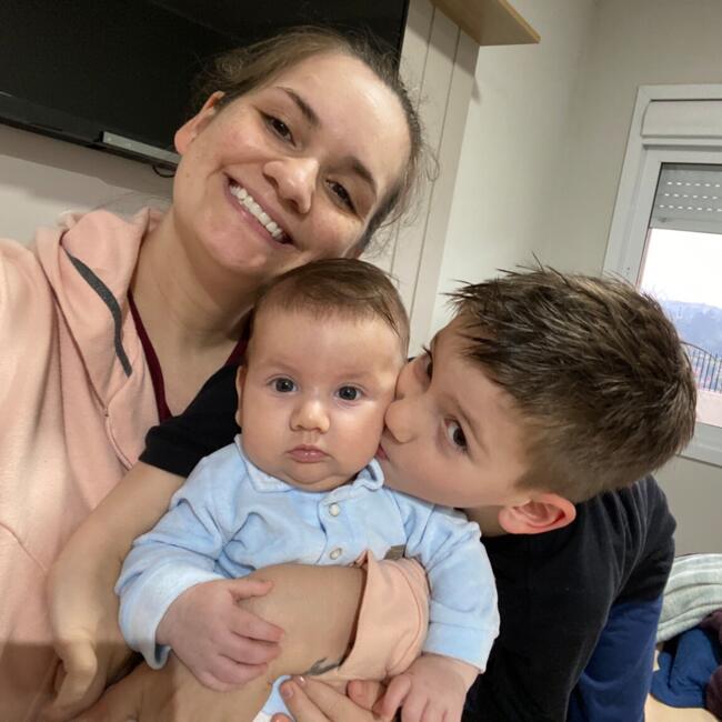 Emprego de babá em Estância Velha: Marines