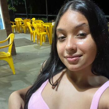 Babysitter in Bujari: Mary souza