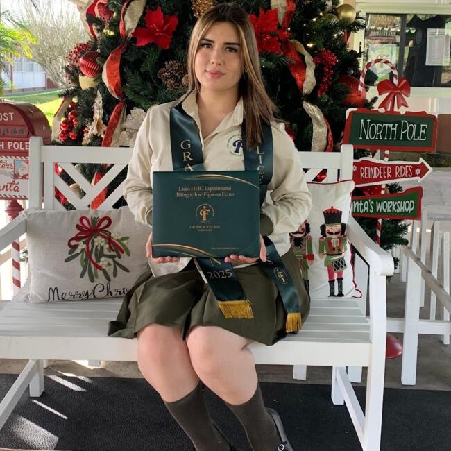 Babysitter in Cartago: Mariana