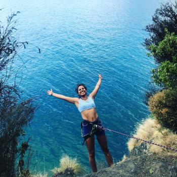 Babysitter Queenstown: Javida