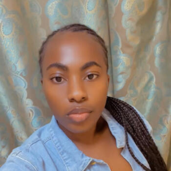 Lastenhoitaja Helsinki: Janvine