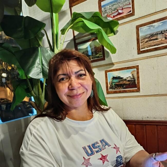 Babysitter em Almada: Solange