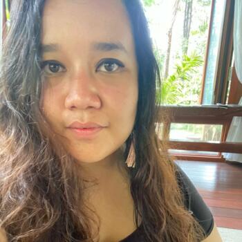 Kerja pengasuh di Petaling Jaya: kerja pengasuh Nadia