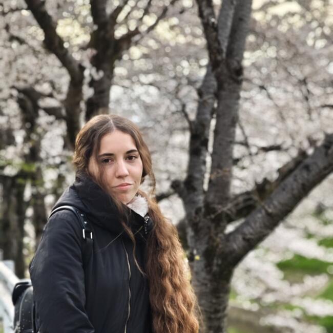 Babysitter in Badalona: Anna