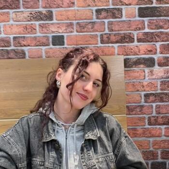 Baby-sitter in Caen: Méline