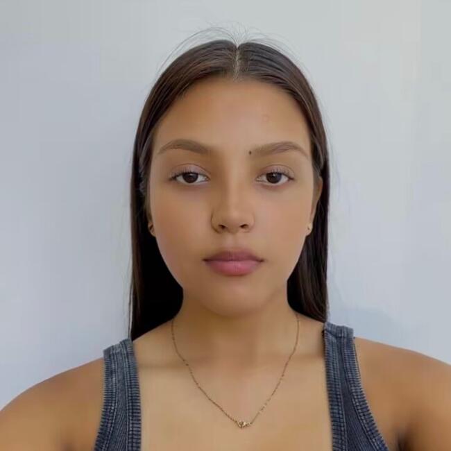 Babysitter in Pilar: Martina