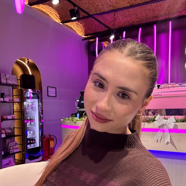 Bonă în Brașov: Geanina