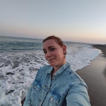 Babysitter in La Destrousse: Andréa