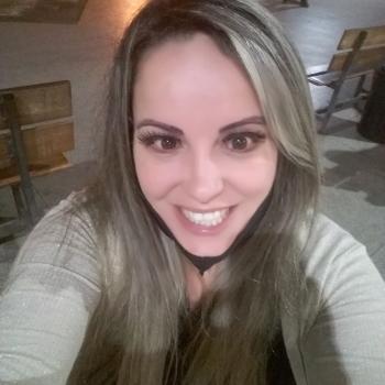 Babá em Niterói: Lucia Mara