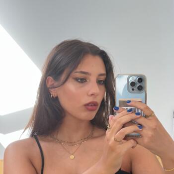 Babysitter a Milano: Laura