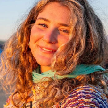 בייביסיטר ב- תל אביב-יפו: Hannah