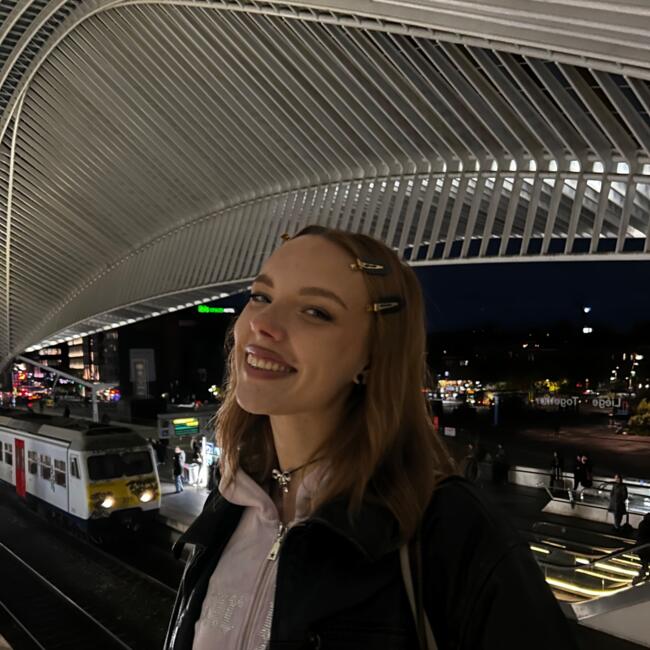 Babysitter in Nancy: Laura lyn