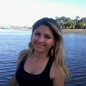 Babysitter in Recife: Rafaela