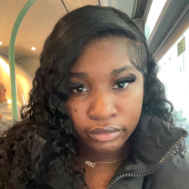 Babysitter in Paris: Daryl