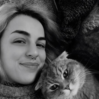 Babysitter a Glarona: Laura