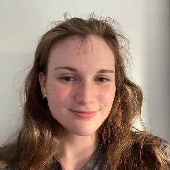 Babysitter in Melbourne: Freya