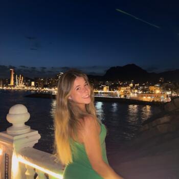 Babysitter in Elche: Abril