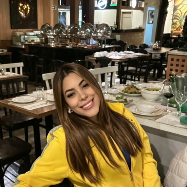 Babysitter em Lisboa: Mayara
