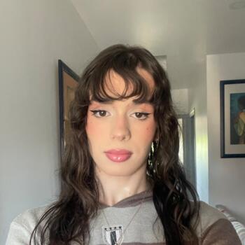 Babysitter in Sartrouville: Laura