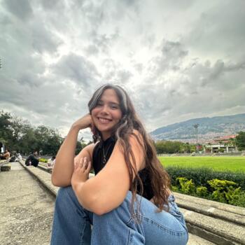 Babysitter in Bello: Isabel