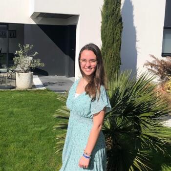 Babysitter in Rennes: Salomé