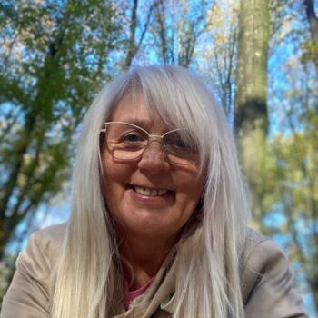 Babysitter Oradea: Márti