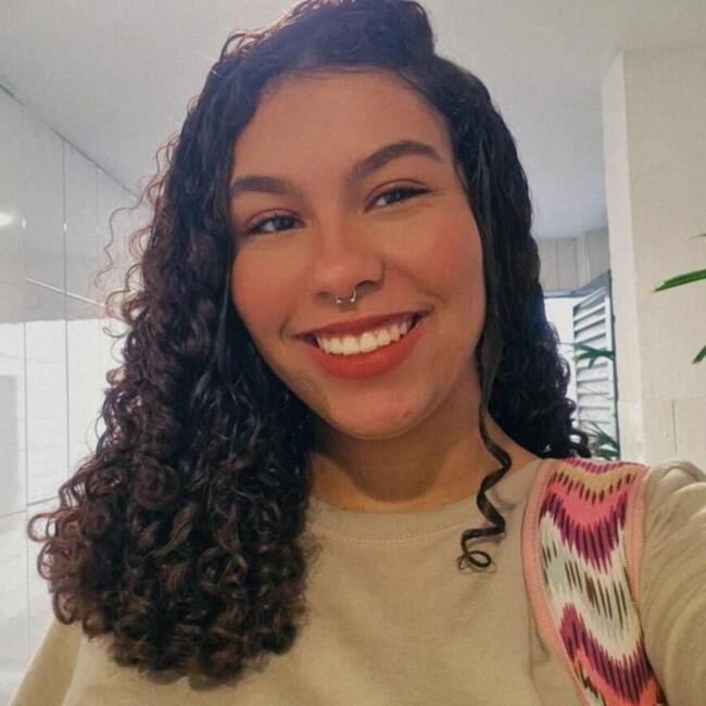 Babysitter in Ribeirão Preto: Laura