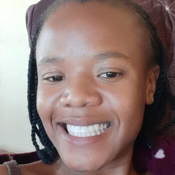 Babysitter Bloemfontein: Nomhle