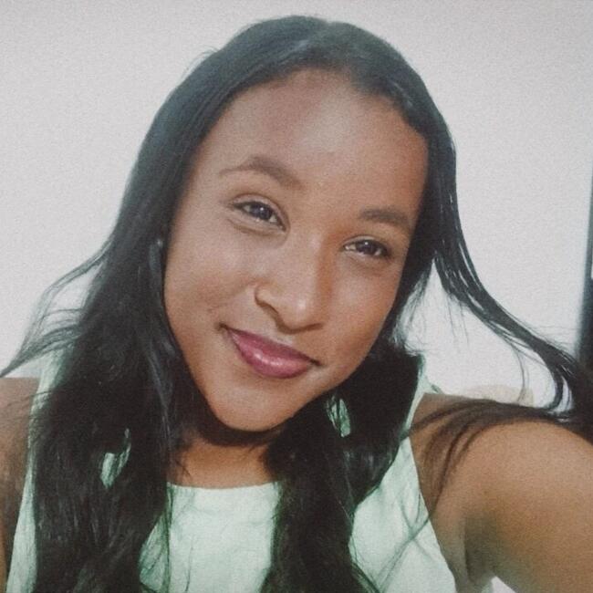 Babysitter in Salvador: Ana Clara