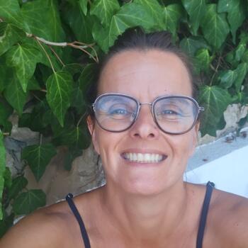 Babysitter em Almada: Lívia