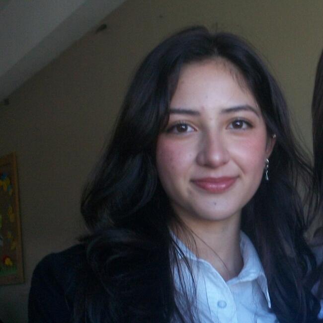 Niñera en León: Camila