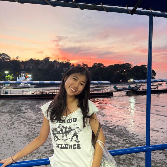 位于Singapore Island的临时保姆: Clare