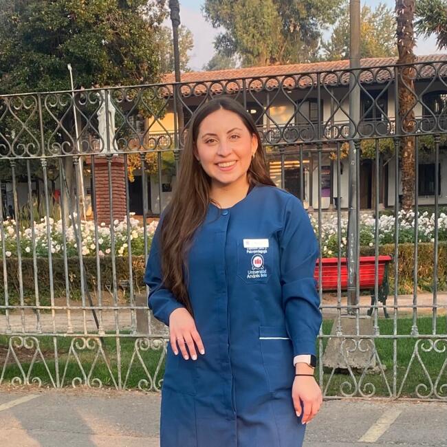 Babysitter in Arica: Valentina